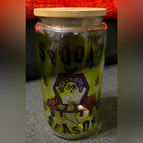 Accountant Spooky Season (Tax Season) Ghost Halloween Glass Tumbler Cup ๐ป - Picture 1 of 6